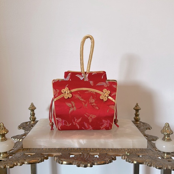 SOLD Y2K Takeout Clutch - Picture 3 of 6